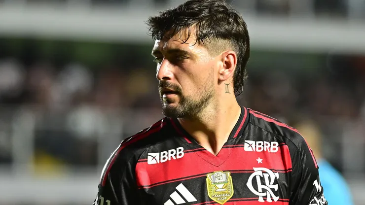 Arrascaeta assinou renovação com o Flamengo. Foto: Jota Erre/AGIF