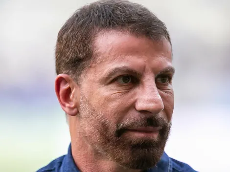 Pedrinho cobra jogadores do Vasco no vestiário após derrota