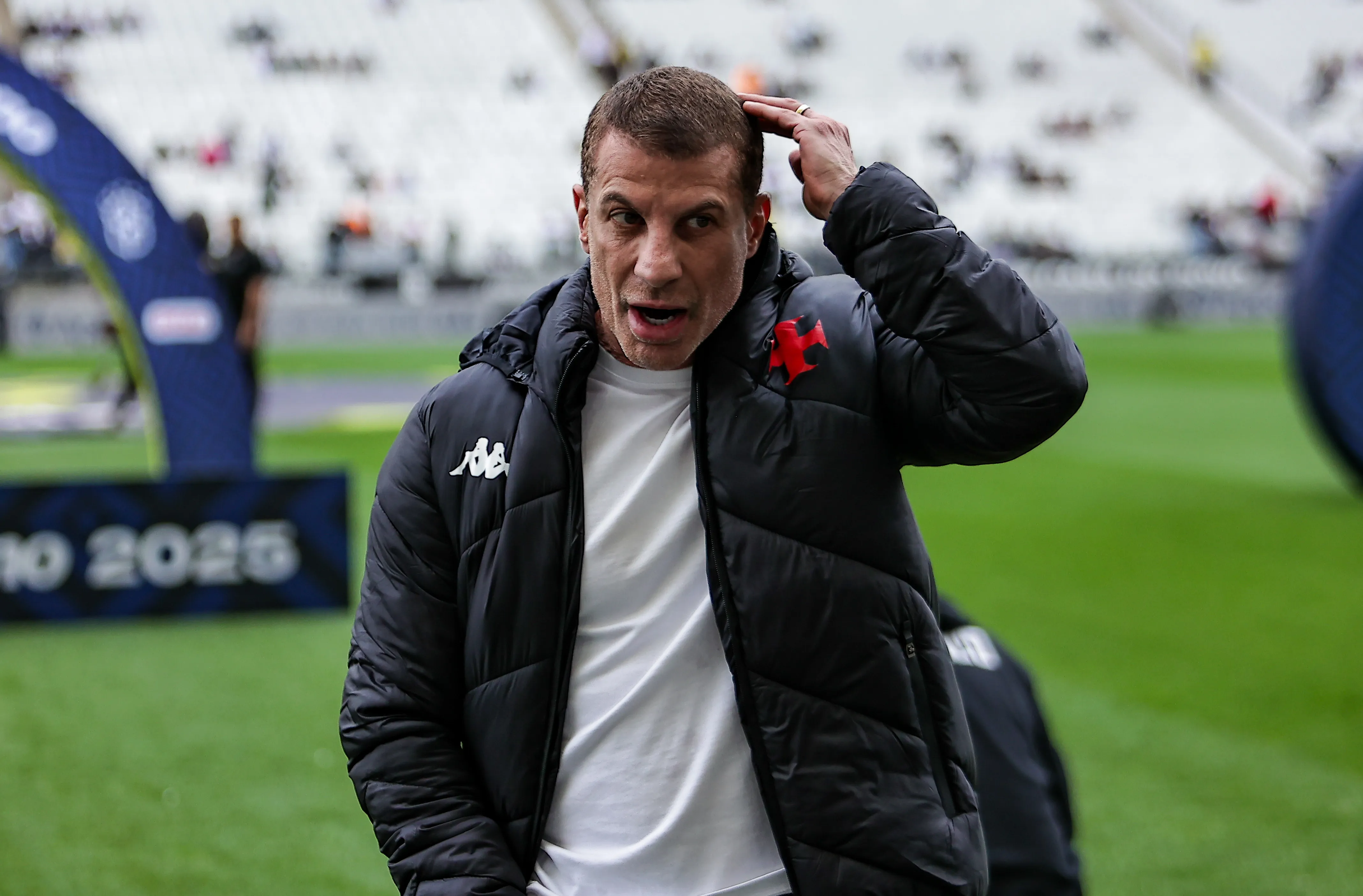 Pedrinho fez duras cobranças no vestiário do Vasco. Foto: Fabio Giannelli/AGIF