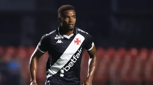 SP – SAO PAULO – 17/08/2025 – BRASILEIRO A 2025, SANTOS X VASCO – Thiago Mendes jogador do Vasco durante partida contra o Santos no estadio Morumbi pelo campeonato Brasileiro A 2025. Foto: Marcello Zambrana/AGIF