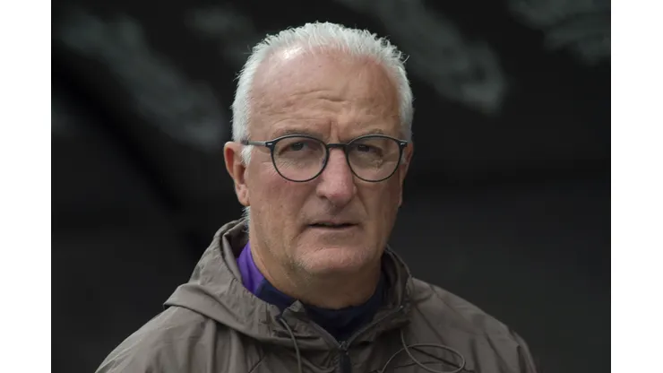 Dorival durante partida entre Corinthians e Grêmio no segundo turno do Brasileirão de 2025.