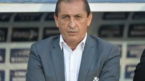 Ramón Díaz durante confronto contra o Fluminense no Campeonato Brasileiro de 2025.