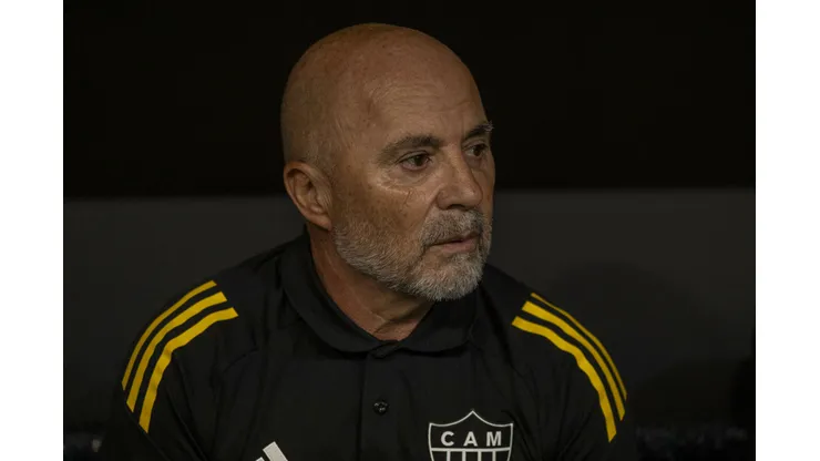 Sampaoli durante confronto contra o Del Valle na Sul-Americana 2025.