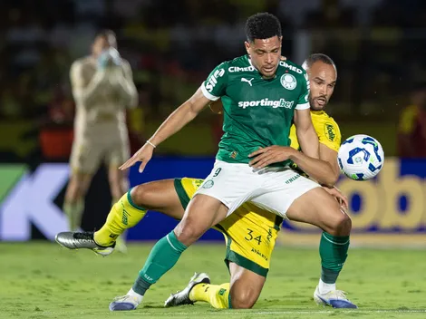 Vitor Roque marca golaço de bicileta em Mirassol x Palmeiras