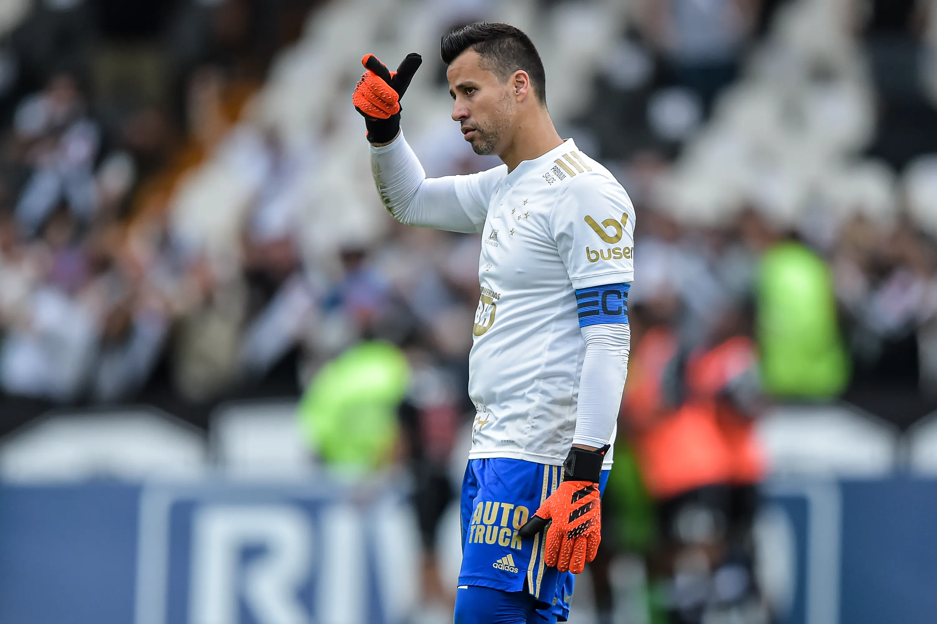 RJ – Rio de Janeiro – 19/01/2022 – ARQUIVO, FABIO – O goleiro Fabio em foto de arquivo atuando pela equipe do Cruzeiro. Fabio assina contrato com o Fluminense nesta sexta-feia (19). Foto: Thiago Ribeiro/AGIF