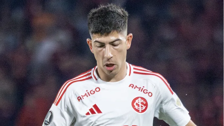 Alan Rodríguez em campo pelo Internacional