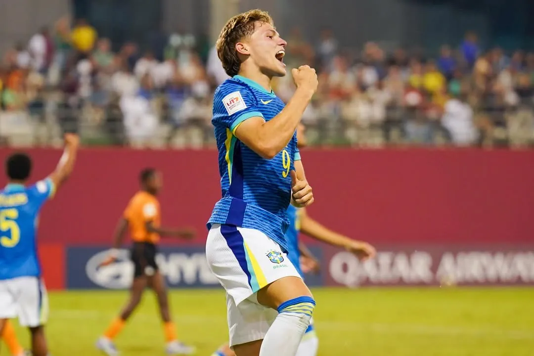 Dell, do Bahia, comemora gol pelo Brasil contra Zâmbia. Foto: Nelson Termé/Reprodução/Instagram Seleção de Base