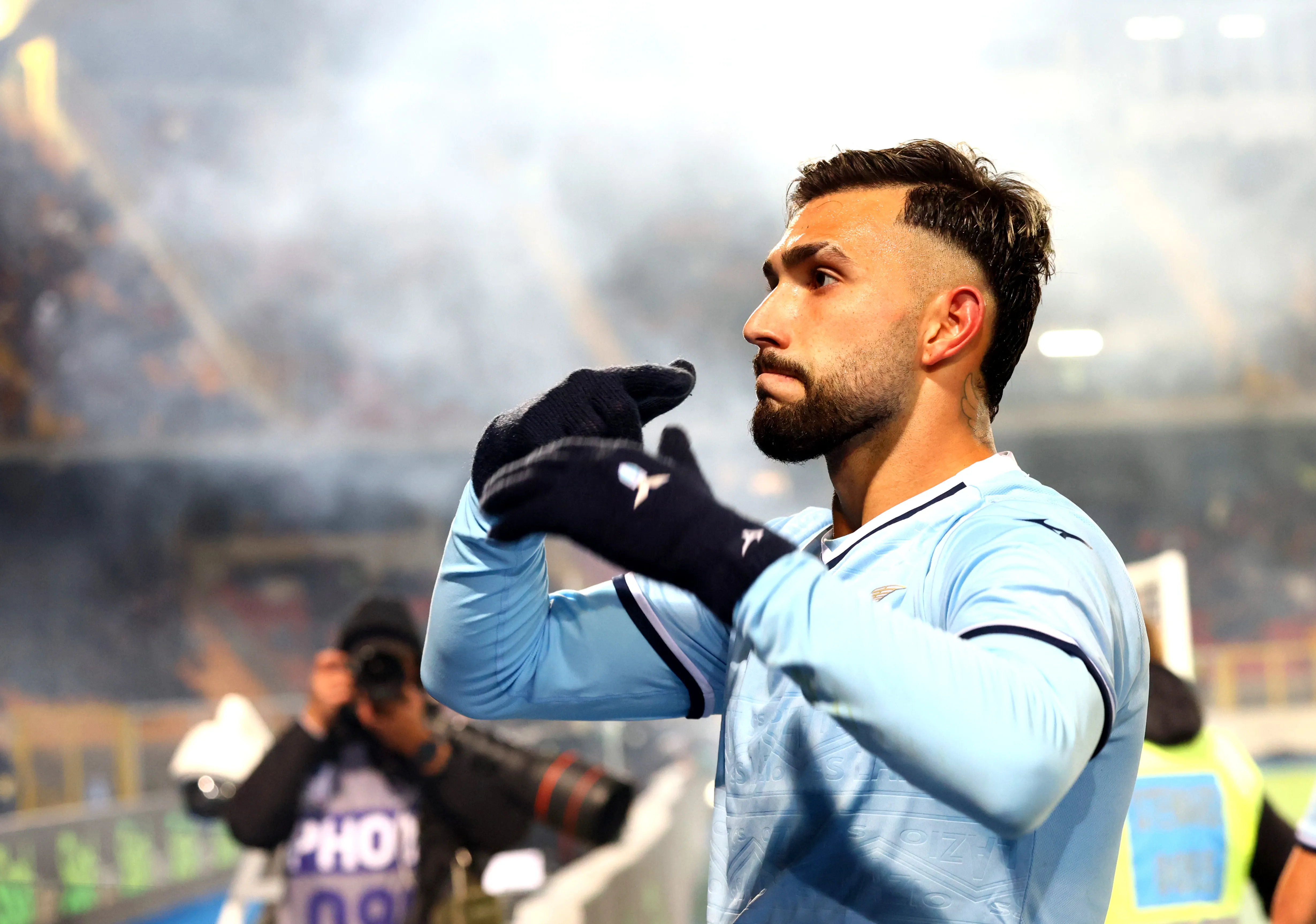 LECCE, ITALY – DECEMBER 21: Taty Castellanos of Lazio celebrates after scoring his team’s opening goal during the Serie A match between Lecce and SS Lazio at Stadio Via del Mare on December 21, 2024 in Lecce, Italy. (Photo by Maurizio Lagana/Getty Images)
