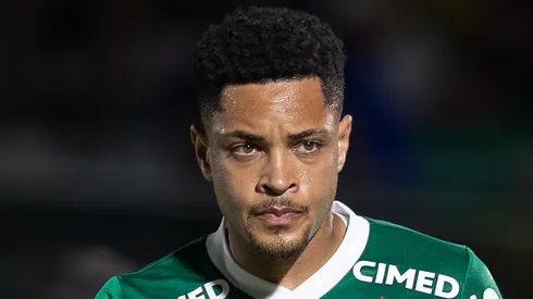 Vitor Roque pode ser envolvido em polêmica de Palmeiras e Flamengo.