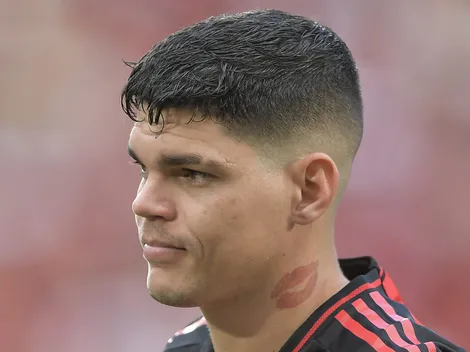 Ayrton Lucas revela se jogadores do Flamengo ‘secam’ o Palmeiras