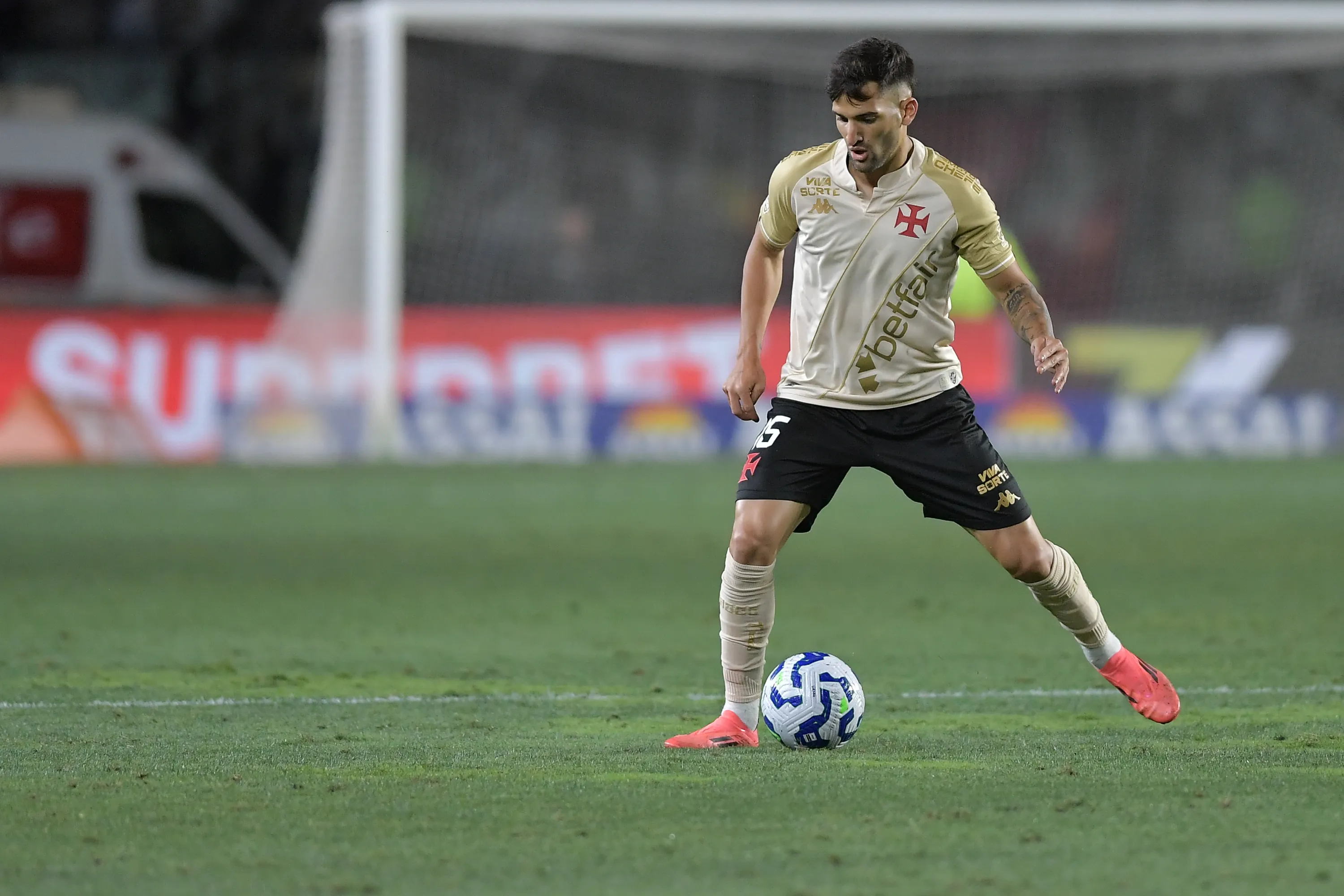 Garré jogador do Vasco durante partida contra o Bahia – Foto: Thiago Ribeiro/AGIF