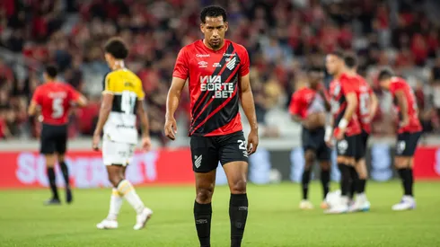 Habraão deve deixar o Athletico-PR em 2026.