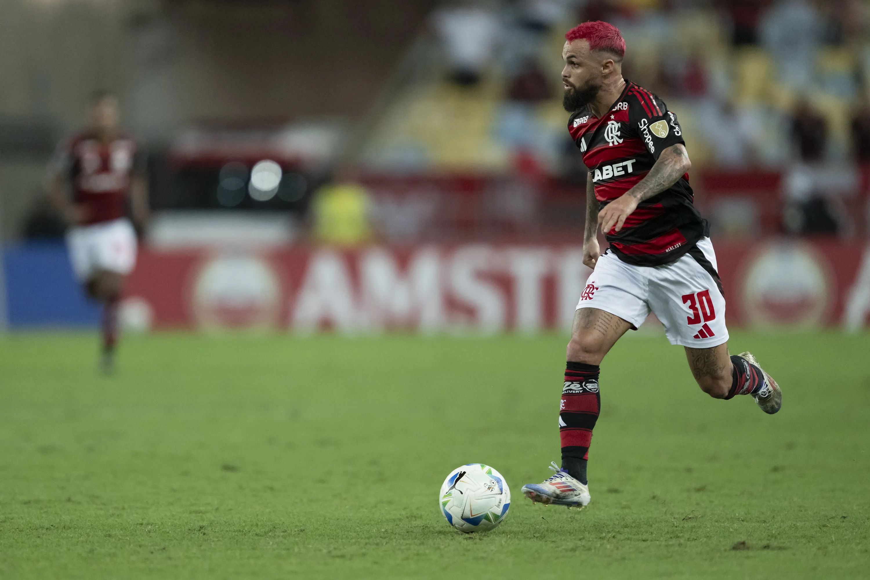 Michael jogador do Flamengo durante partida contra o Deportivo Tachira – Foto: Jorge Rodrigues/AGIF