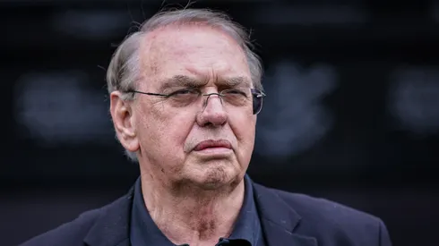 Osmar Stabile presidente do Corinthians durante aquecimento antes da partida contra o Ceara no estadio Arena Corinthians pelo campeonato Brasileiro A 2025. Foto: Fabio Giannelli/AGIF