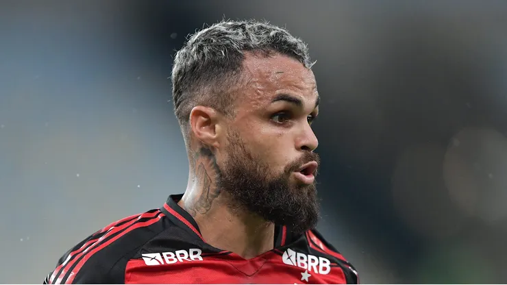 Michael está fora dos planos do Flamengo.