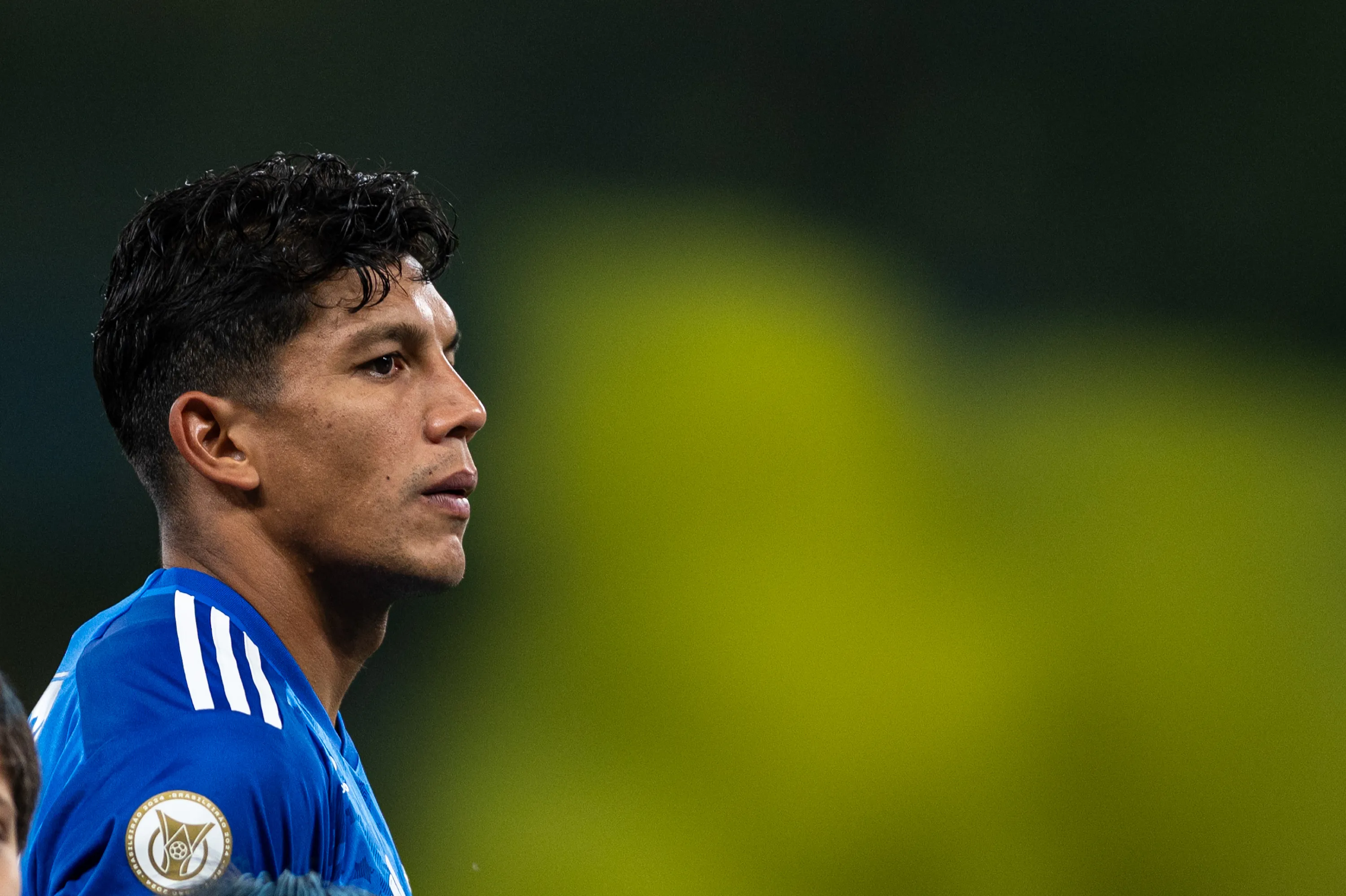 MG – BELO HORIZONTE – 09/11/2024 – BRASILEIRO A 2024, CRUZEIRO X CRICIUMA – Lucas Romero jogador do Cruzeiro durante partida contra o Criciuma no estadio Mineirao pelo campeonato Brasileiro A 2024. Foto: Alessandra Torres/AGIF