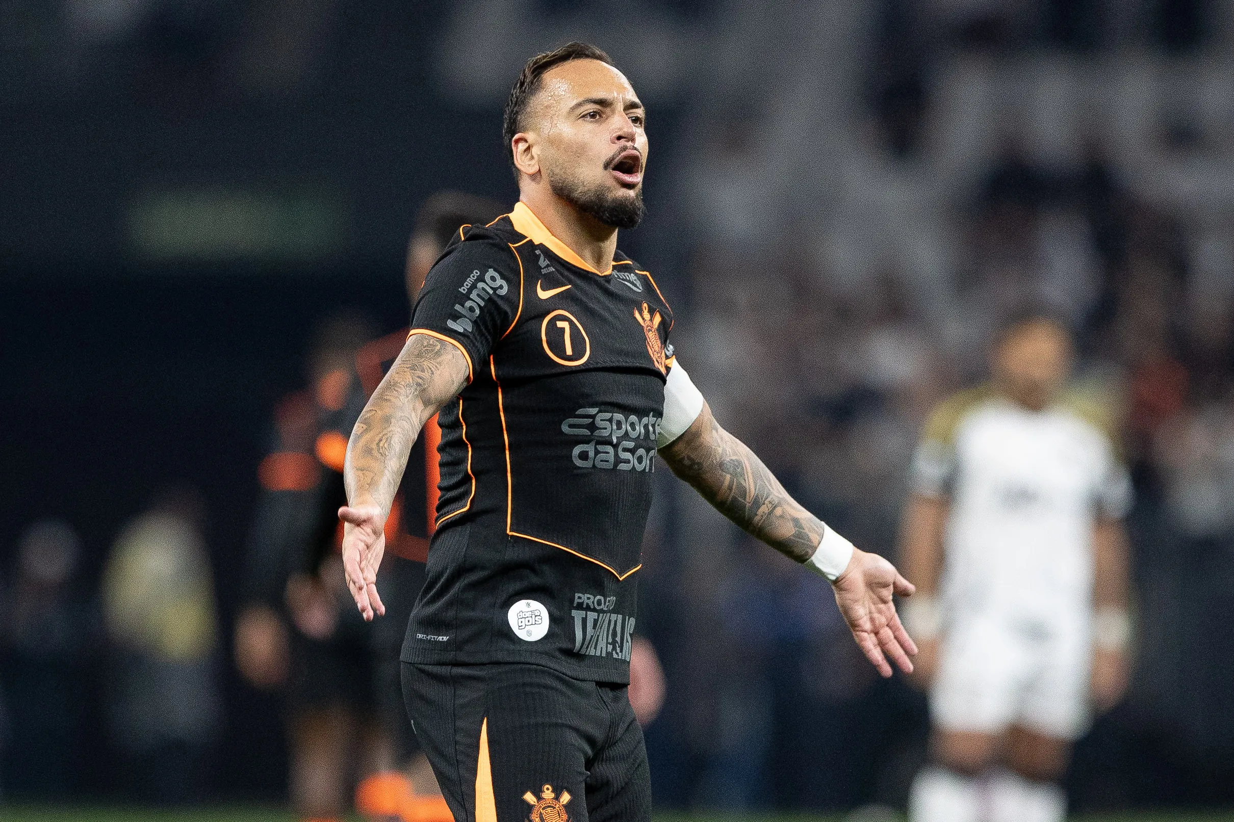 SP – SAO PAULO – 18/10/2025 – BRASILEIRO A 2025, CORINTHIANS X ATLETICO-MG – Maycon jogador do Corinthians comemora seu gol durante partida contra o Atletico-MG no estadio Arena Corinthians pelo campeonato Brasileiro A 2025. Foto: Joisel Amaral/AGIF