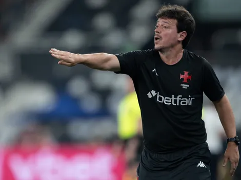 Diniz esboça ataque do Vasco com Coutinho de falso 9