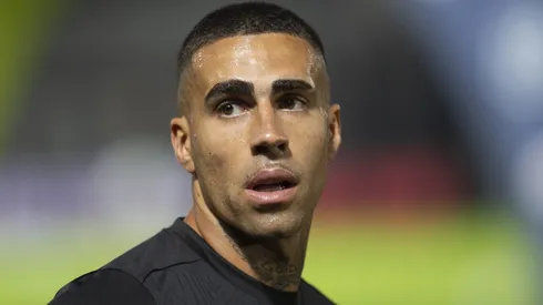 Gabriel durante partida contra o Corinthians no Campeonato Brasileiro de 2025.