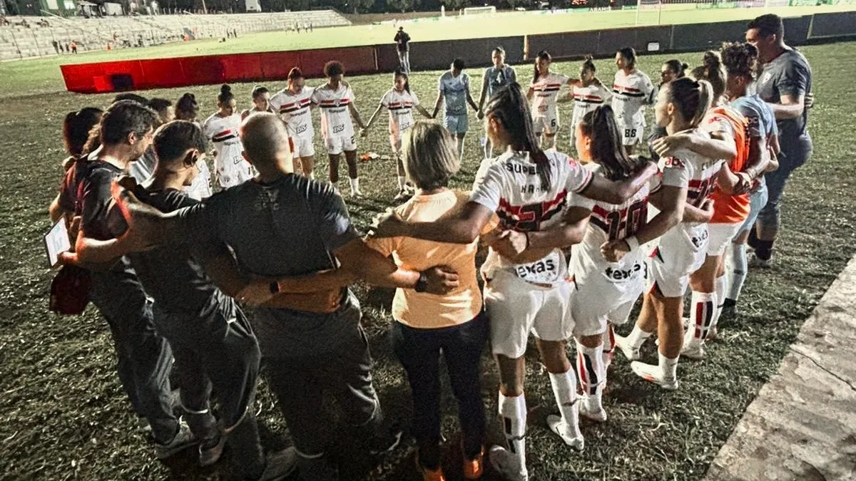 São Paulo foi a campo com força máxima para buscar a vitória – Foto: Reprodução/São Paulo
