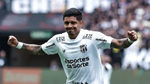 Galeano comemorando gol pelo Ceará diante do Corinthians. Foto: Fabio Giannelli/AGIF