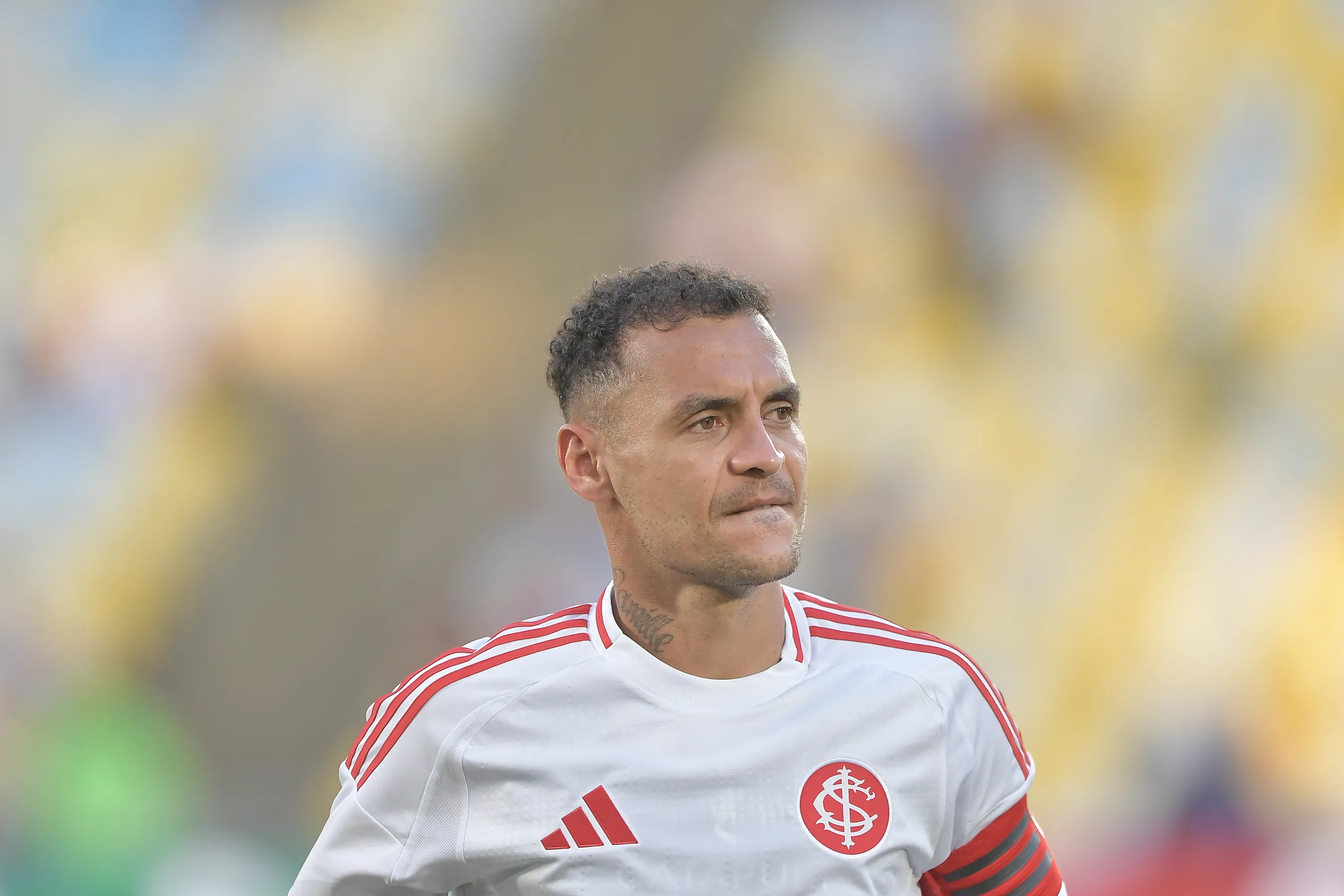 RJ – RIO DE JANEIRO – 25/10/2025 – BRASILEIRO A 2025, FLUMINENSE X INTERNACIONAL – Alan Patrick jogador do Internacional durante partida contra o Fluminense no estadio Maracana pelo campeonato Brasileiro A 2025. Foto: Thiago Ribeiro/AGIF