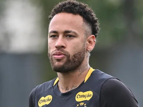 Colunista defende Neymar após protesto santista