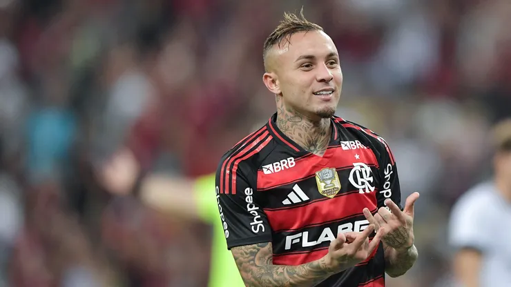 Everton Cebolinha entrou na mira do Grêmio