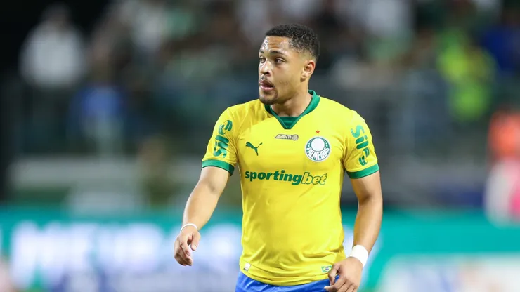 Vitor Roque jogador do Palmeiras durante a partida contra o Sport no Allianz Parque em São Paulo (SP), pelo campeonato Brasileiro A 2025. Foto: Marlon Costa/AGIF