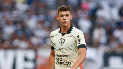 Gabriel Moscardo of Corinthians looks on during the match between Corinthians and Internacional as part of Brasileirao Series A 2023 at Neo Quimica Arena on December 2, 2023 in Sao Paulo, Brazil. (Photo by Ricardo Moreira/Getty Images)
