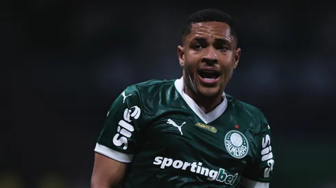 Vitor Roque em ação pelo Palmeiras. Foto: Ettore Chiereguini/AGIF