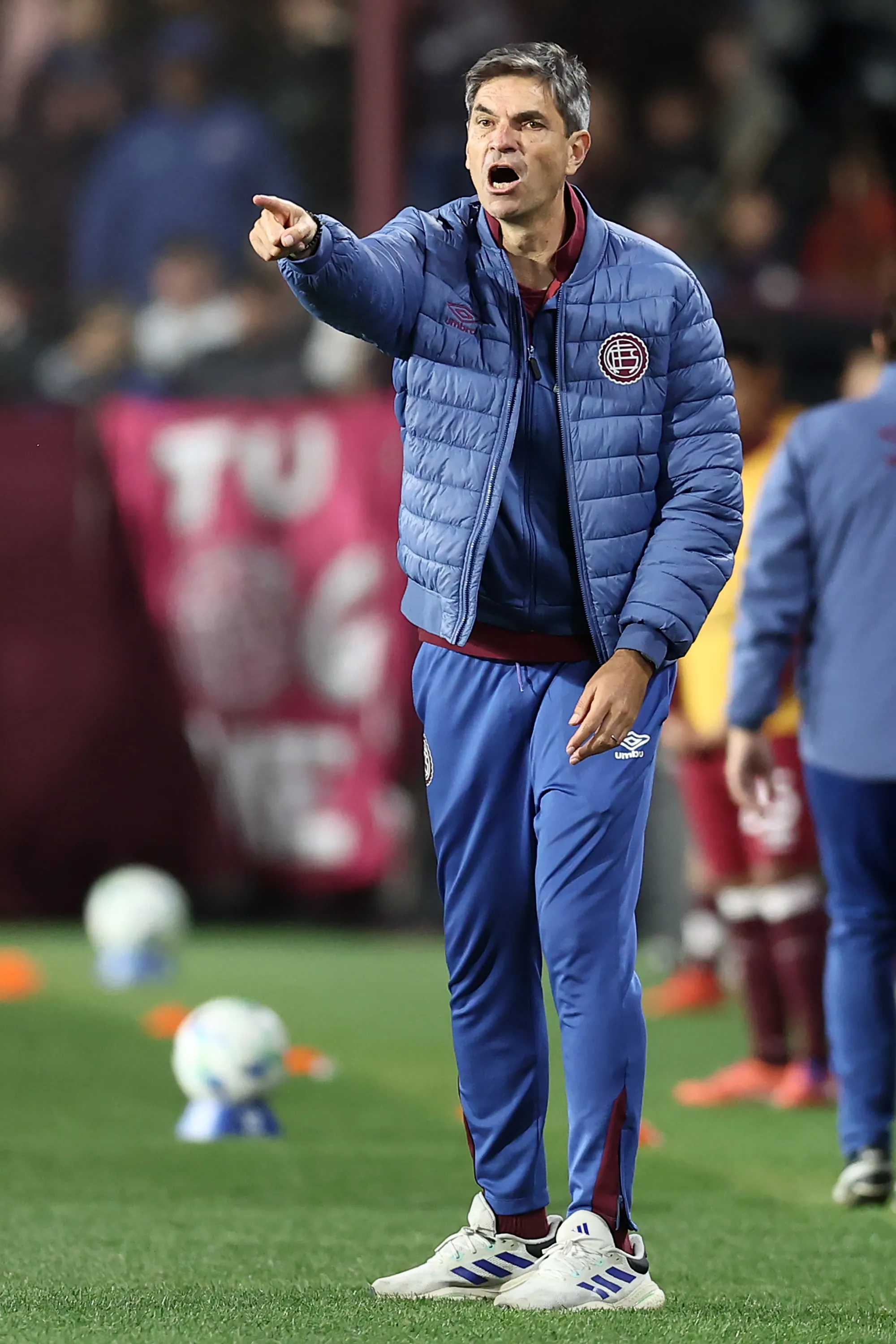 BUENOS AIRES, ARGENTINA – OCTOBER 30: Mauricio Pellegrino, Head Coach of Lanus, reacts during the Copa CONMEBOL Sudamericana 2025 semi-final second leg match between Lanus and Universidad de Chile at Estadio Ciudad de Lanús Néstor Díaz Pérez on October 30, 2025 in Buenos Aires, Argentina.  (Photo by Alejandro Pagni/Getty Images)
