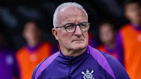 SP - SAO PAULO - 09/11/2025 - BRASILEIRO A 2025, CORINTHIANS X CEARA - Dorival Jr tecnico do Corinthians durante partida contra o Ceara no estadio Arena Corinthians pelo campeonato Brasileiro A 2025. Foto: Fabio Giannelli/AGIF