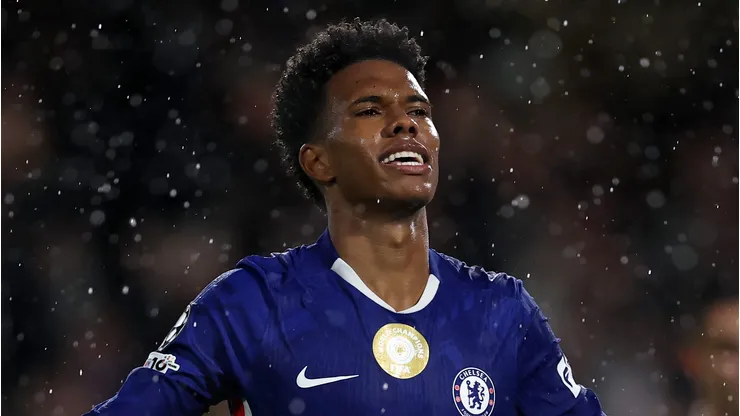 Estêvão comemora gol pelo Chelsea na Liga dos Campeões. Foto: Justin Setterfield/Getty Images