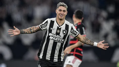 Mateo Ponte comemora gol do Botafogo contra o Flamengo. Foto: Thiago Ribeiro/AGIF