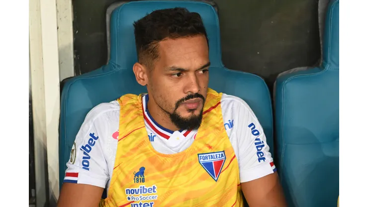BA - SALVADOR - 13/06/2024 - BRASILEIRO A 2024, BAHIA X FORTALEZA - Bruno Pacheco, jogador do Fortaleza durante partida contra o Bahia no estadio Arena Fonte Nova pelo campeonato Brasileiro A 2024. Foto: Walmir Cirne/AGIF