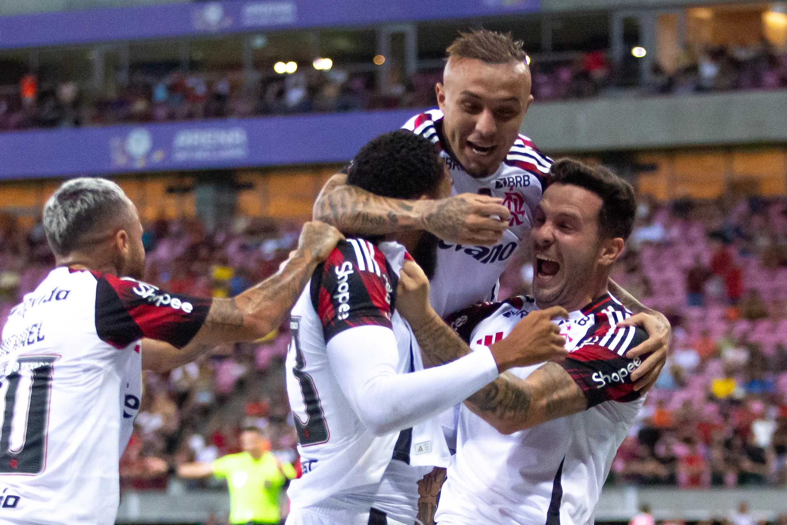 Flamengo atropelou o Sport em Recife. Foto: Rafael Vieira/AGIF