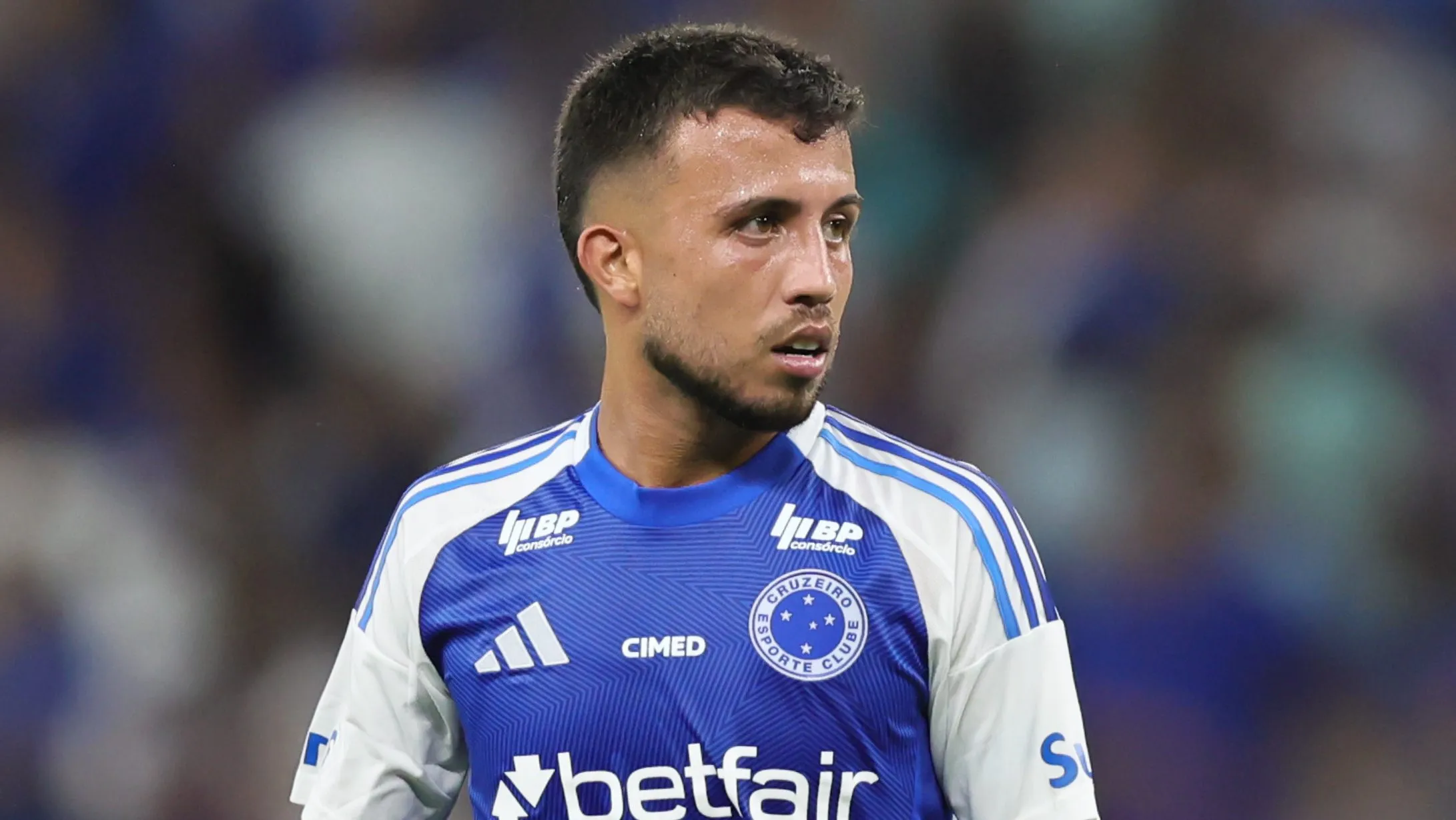 Matheus Henrique, volante do Cruzeiro. Foto: Gilson Lobo/AGIF
