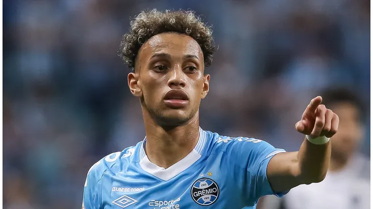 Ex-Grêmio Bitello expõe desejo de voltar ao Brasil