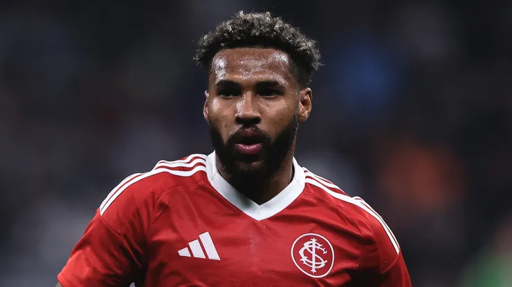 Wesley em ação pelo Internacional