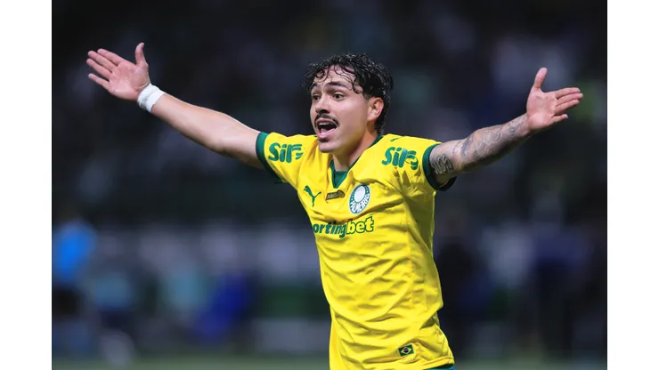 Mauricio jogador do Palmeiras durante partida contra o Sport no estadio Arena Allianz Parque pelo campeonato Brasileiro A 2025.