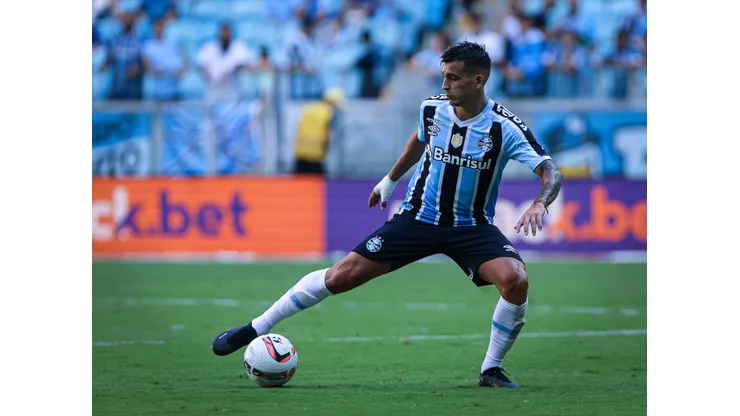 Franco Cristaldo jogador do Gremio durante partida contra o Avenida no estadio Arena do Gremio pelo campeonato Gaucho 2023.