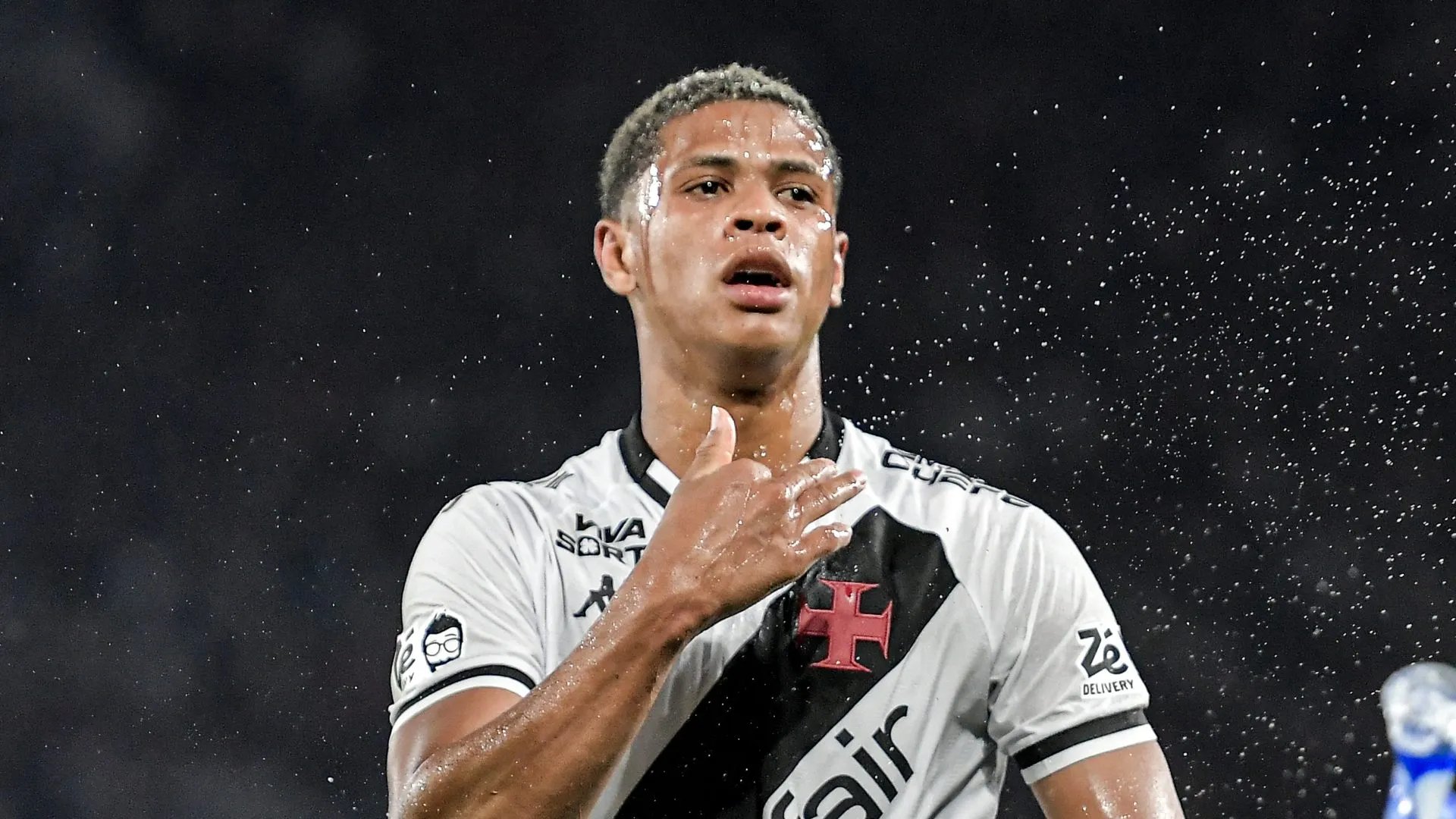 Cauan Barros é peça-chave do Vasco de Fernando Diniz