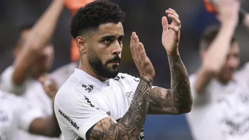 Matheus Bahia durante confronto contra o Cruzeiro no Campeonato Brasileiro de 2025.