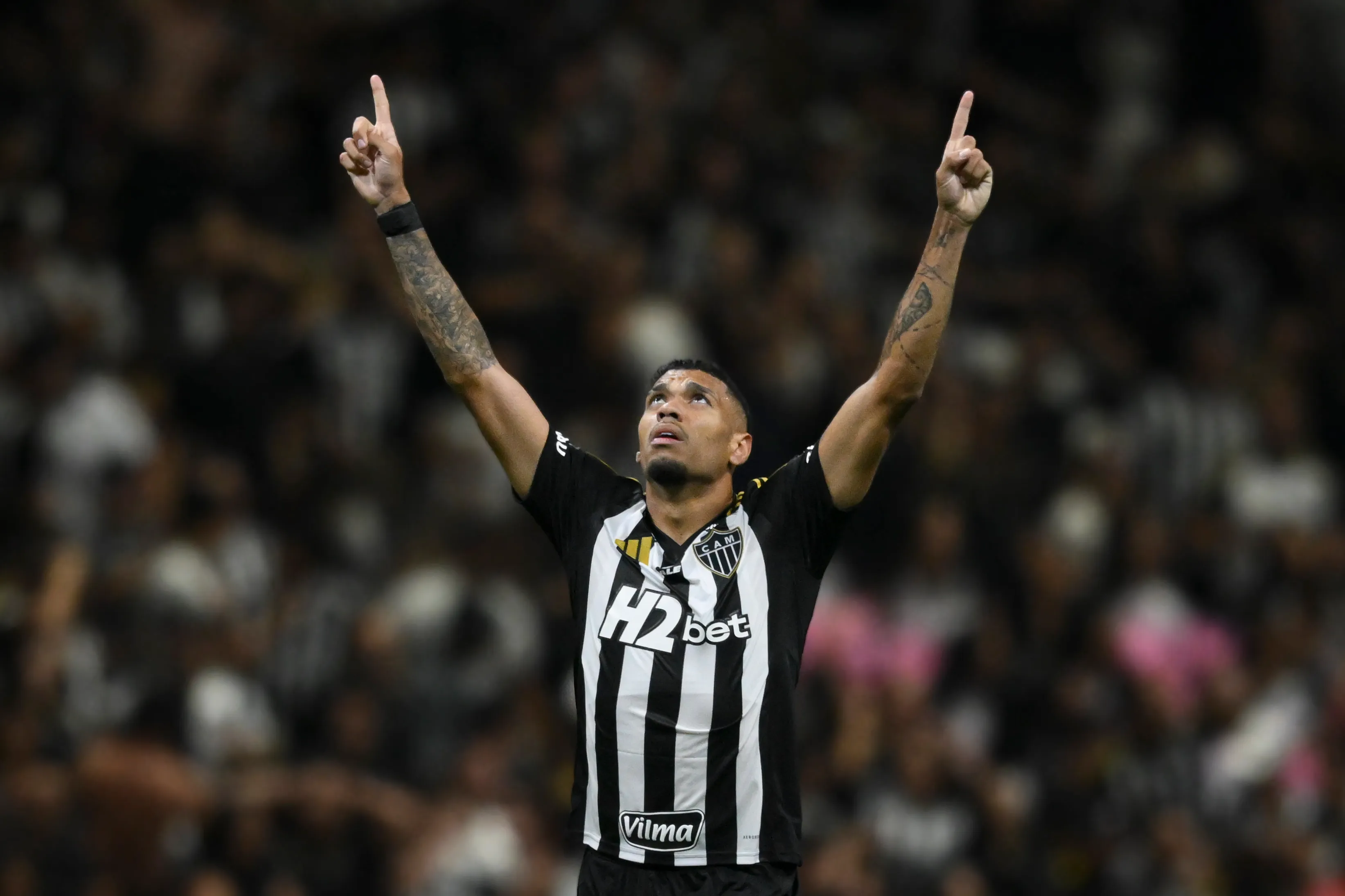 Ruan Tressoldi comemora seu gol pelo Atlético-MG. Foto: Pedro Vilela/Getty Images