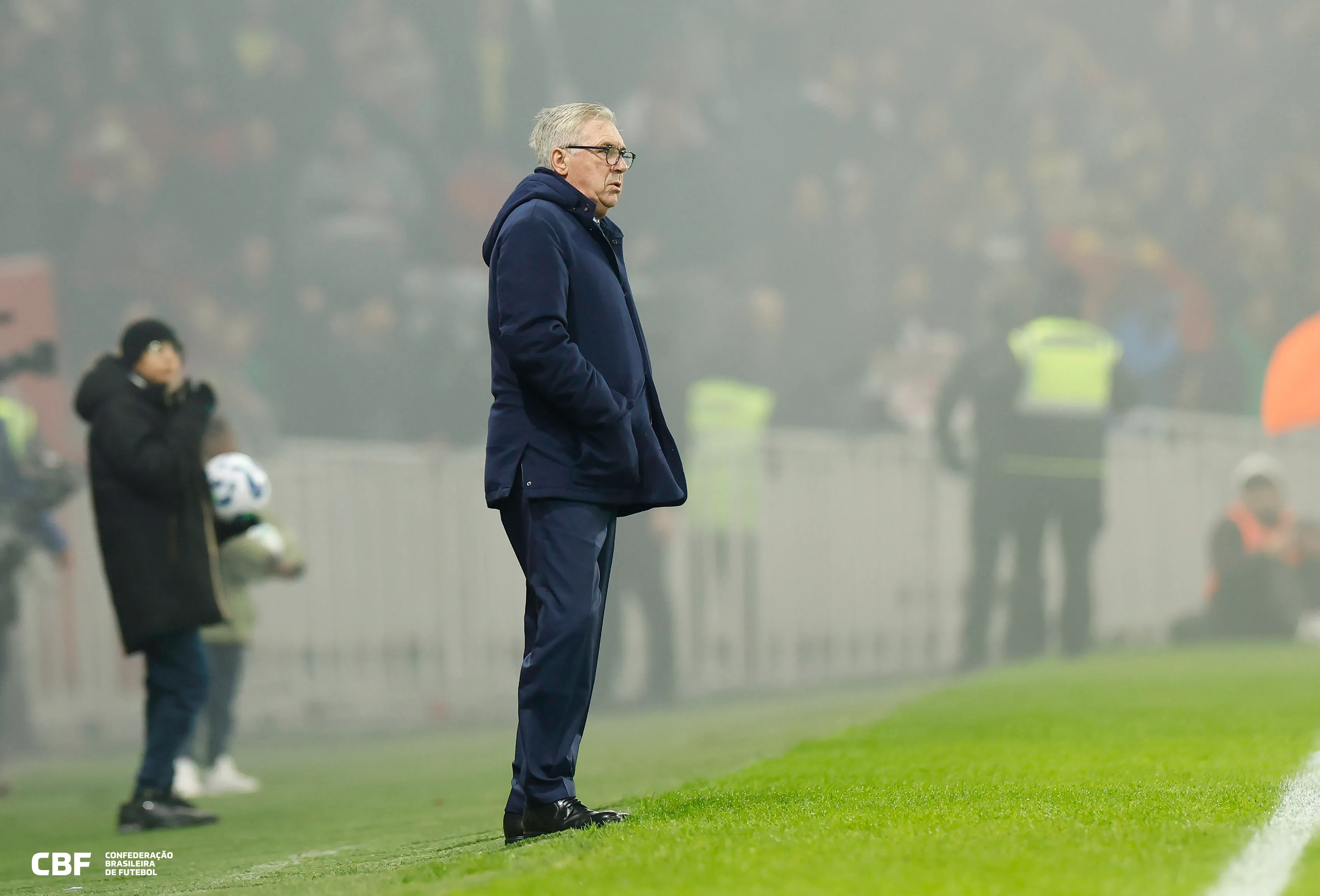 Técnico Carlo Ancelotti em partida da Seleção Brasileira. Foto: Rafael Ribeiro/CBF