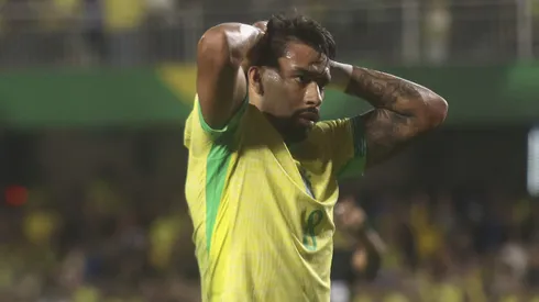 Lucas Paqueta jogador do Brasil lamenta durante partida contra o Equador no estadio Couto Pereira pelo campeonato Eliminatorias Copa Do Mundo 2026. Foto: Gabriel Machado/AGIF