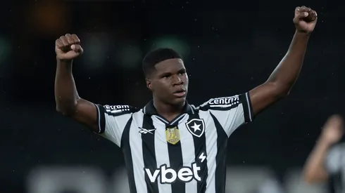 Kadir brilhou na vitória do Botafogo sobre o Sport