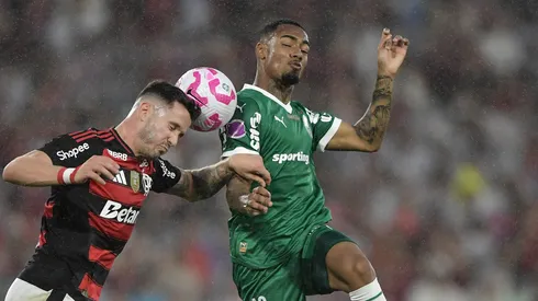 Saúl jogador do Flamengo durante partida contra o Palmeiras no estádio Maracanã pelo campeonato Brasileiro A 2025. Foto: Thiago Ribeiro/AGIF