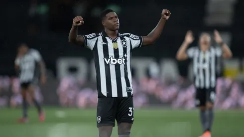 Kadir brilhou na vitória do Botafogo sobre o Sport